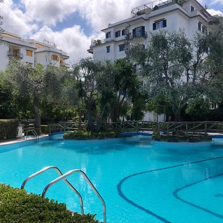 Casa Mami - Luxury Apartment And Pool - Sorrento Eksteriør bilde